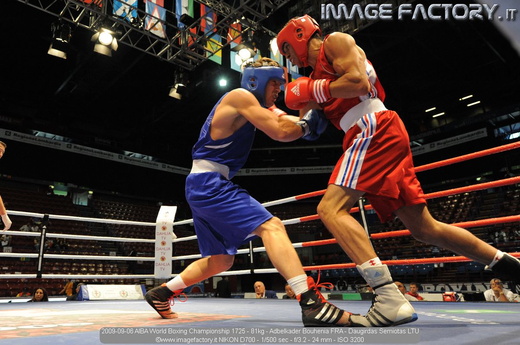 2009-09-06 AIBA World Boxing Championship 1725 - 81kg - Adbelkader Bouhenia FRA - Daugirdas Semiotas LTU